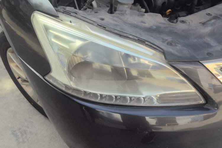 Used Nissan Sylphy 2012 1.6 XL CVT Luxury Edition Right Front Headlight
