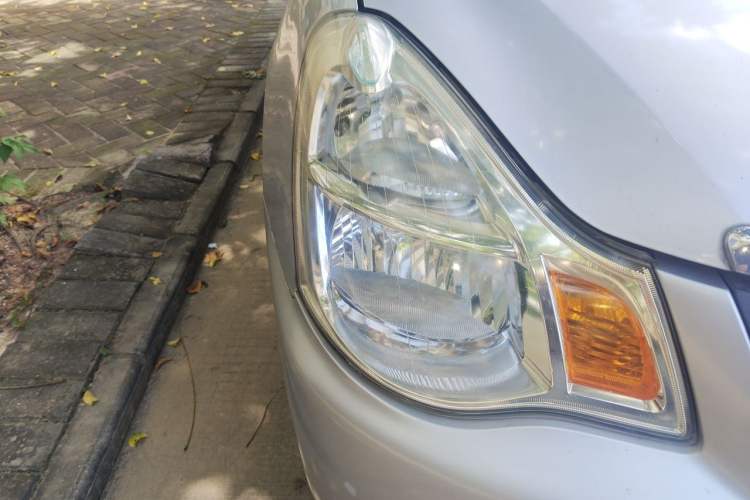 Used Nissan Sylphy 2012 Classic 1.6XE Automatic Comfort Edition Right Front Headlight