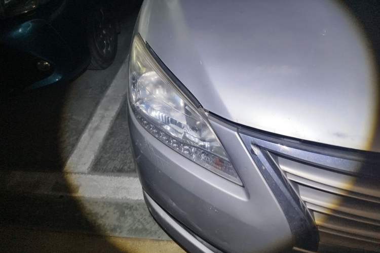 Used Nissan Sylphy 2012 1.6 XL Manual Luxury Edition Right Front Headlight