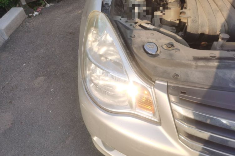 Used Nissan Sylphy 2012 Classic 1.6XE Automatic Comfort Edition Right Front Headlight