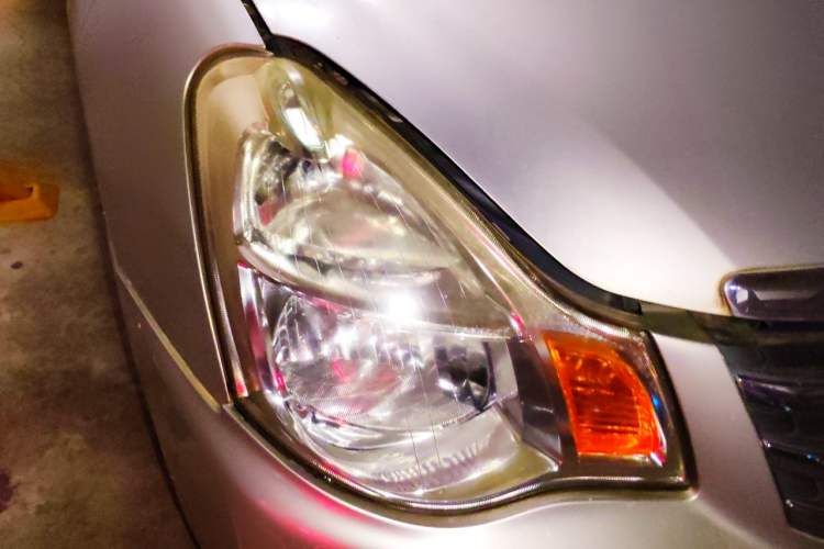 Used Nissan Sylphy 2012 Classic 1.6XE Automatic Comfort Edition Right Front Headlight