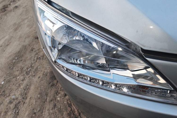 Used Nissan Sylphy 2012 1.6 XL CVT Luxury Edition Right Front Headlight
