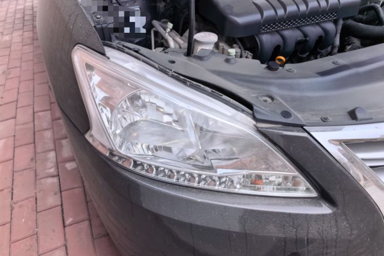 Used Nissan Sylphy 2012 1.6 XL Manual Luxury Edition Right Front Headlight