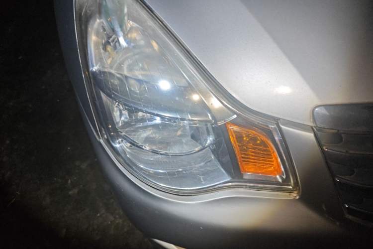 Used Nissan Sylphy 2012 Classic 1.6XE Manual Comfort Edition Right Front Headlight