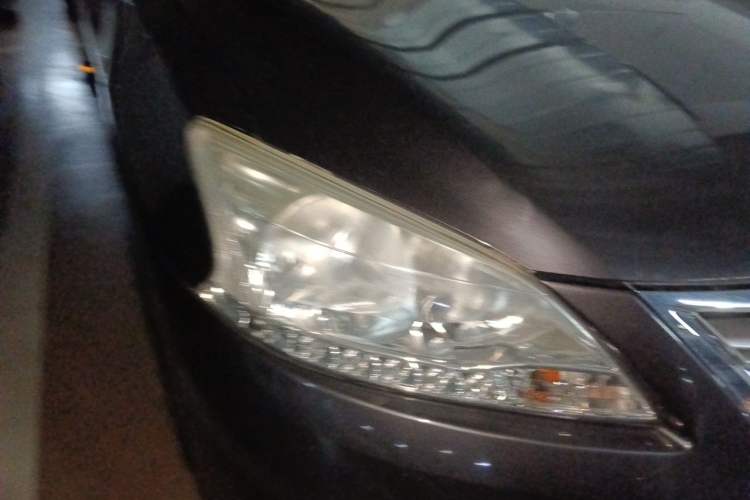 Used Nissan Sylphy 2012 1.6 XL CVT Luxury Edition Right Front Headlight