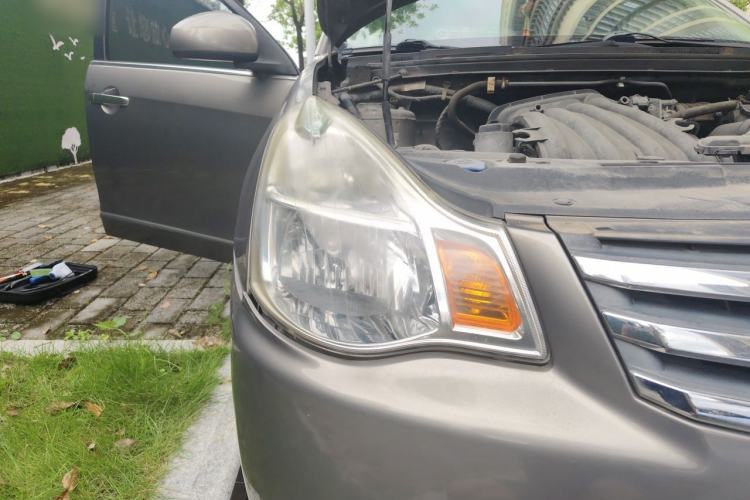 Used Nissan Sylphy 2012 Classic 1.6XE Automatic Comfort Edition Right Front Headlight