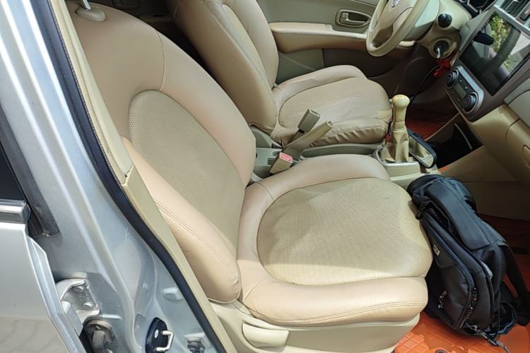 Used Nissan Sylphy 2012 Classic 1.6XE Manual Comfort Edition Right Front Seat