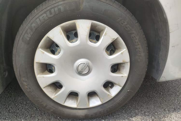 Used Nissan Sylphy 2012 Classic 1.6XE Automatic Comfort Edition Right Front Wheel Hub