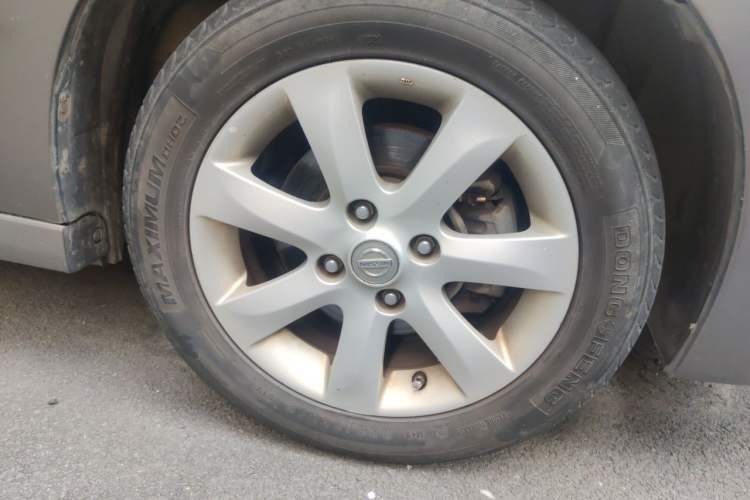 Used Nissan Sylphy 2012 Classic 1.6XE Automatic Comfort Edition Right Front Wheel Hub