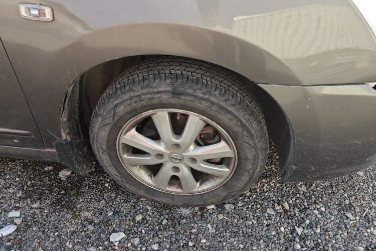 Used Nissan Sylphy 2012 Classic 1.6XE Automatic Comfort Edition Right Front Wheel Hub