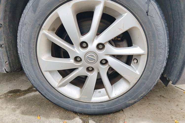 Used Nissan Sylphy 2012 1.6 XL CVT Luxury Edition Right Front Wheel Hub