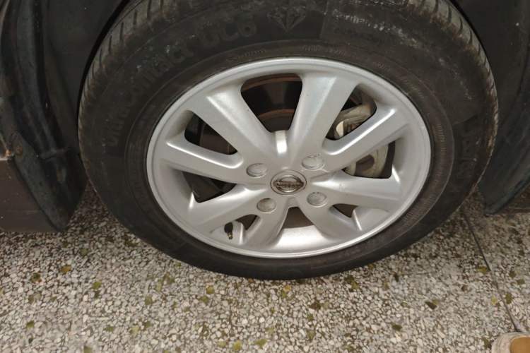 Used Nissan Sylphy 2012 Classic 1.6XE Automatic Comfort Edition Right Front Wheel Hub