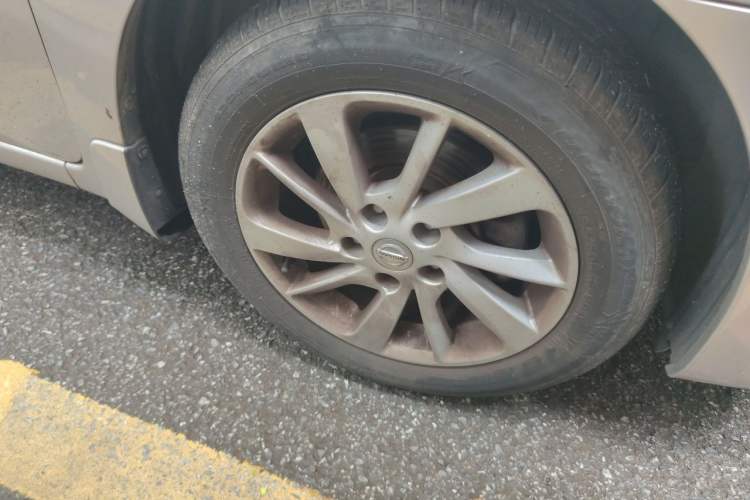 Used Nissan Sylphy 2012 1.8XL CVT Luxury Edition Right Front Wheel Hub