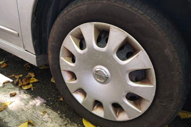 Used Nissan Sylphy 2012 Classic 1.6XE Automatic Comfort Edition Right Front Wheel Hub
