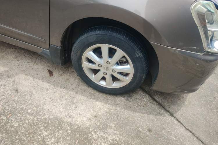 Used Nissan Sylphy 2012 Classic 1.6XE Automatic Comfort Edition Right Front Wheel Hub
