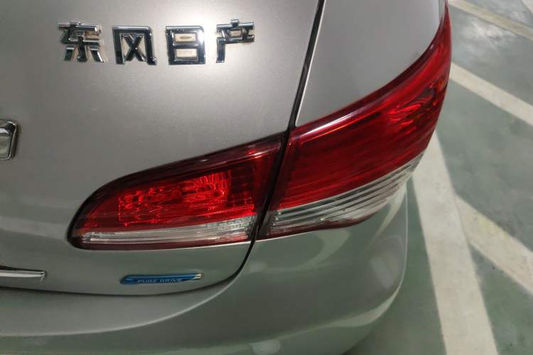 Used Nissan Sylphy 2012 Classic 1.6XE Manual Comfort Edition Right Rear Taillight