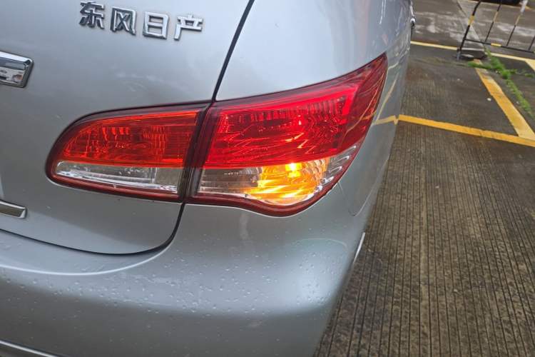 Used Nissan Sylphy 2012 Classic 1.6XE Automatic Comfort Edition Right Rear Taillight