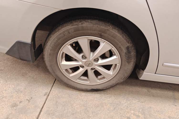 Used Nissan Sylphy 2012 Classic 1.6XE Automatic Comfort Edition Right Rear Wheel Hub