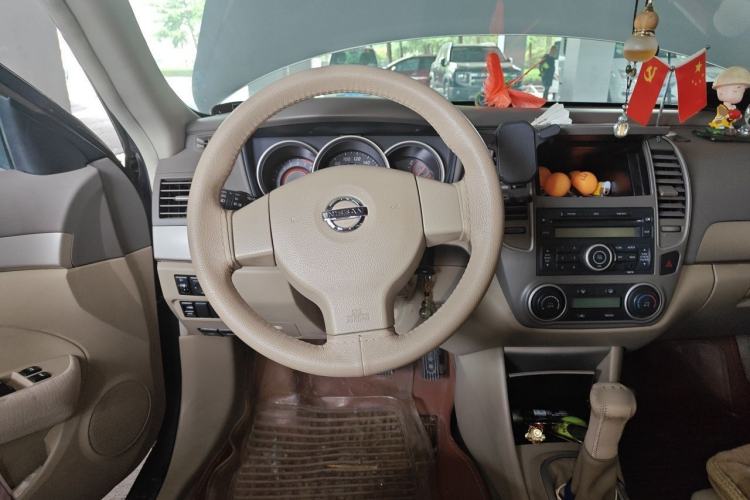 Used Nissan Sylphy 2012 Classic 1.6XE Manual Comfort Edition Steering Wheel