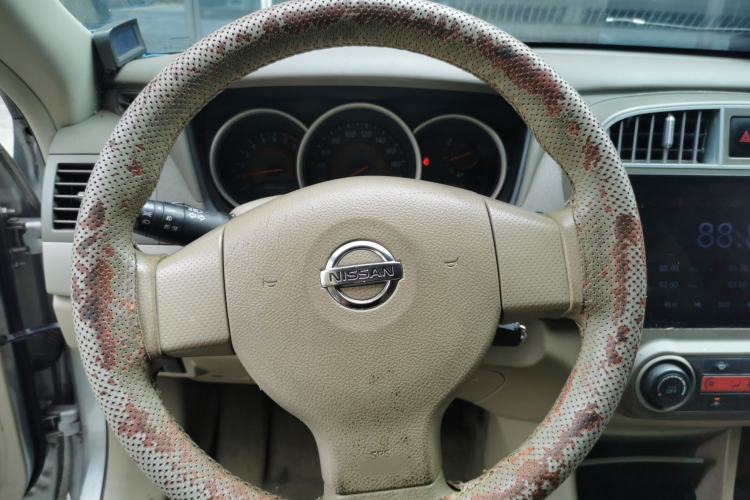 Used Nissan Sylphy 2012 Classic 1.6XE Manual Comfort Edition Steering Wheel