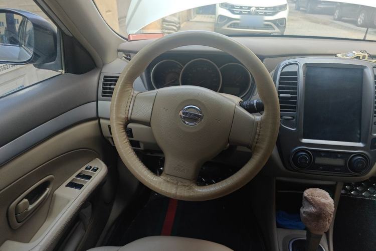 Used Nissan Sylphy 2012 Classic 1.6XE Automatic Comfort Edition Steering Wheel