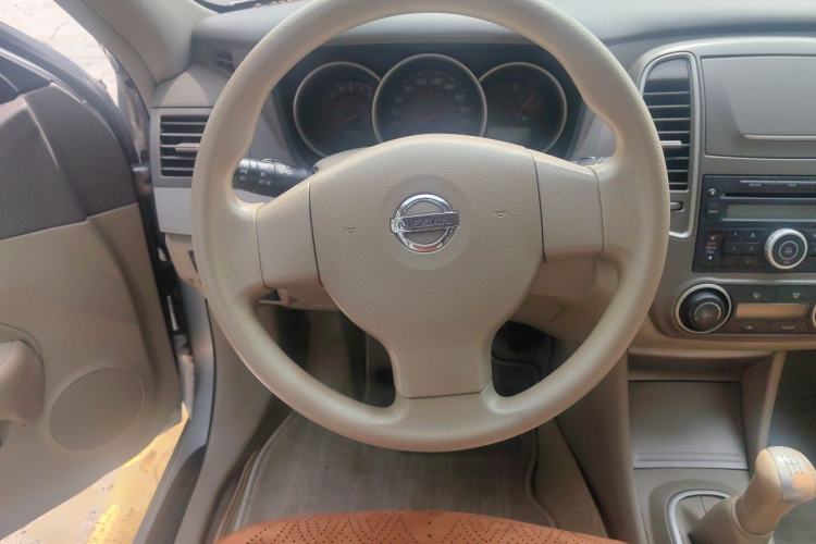 Used Nissan Sylphy 2012 Classic 1.6XE Manual Comfort Edition Steering Wheel