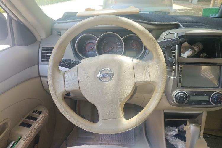 Used Nissan Sylphy 2012 Classic 1.6XE Automatic Comfort Edition Steering Wheel