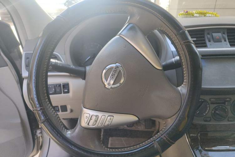 Used Nissan Sylphy 2012 1.6 XL Manual Luxury Edition Steering Wheel