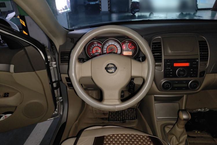 Used Nissan Sylphy 2012 Classic 1.6XE Manual Comfort Edition Steering Wheel