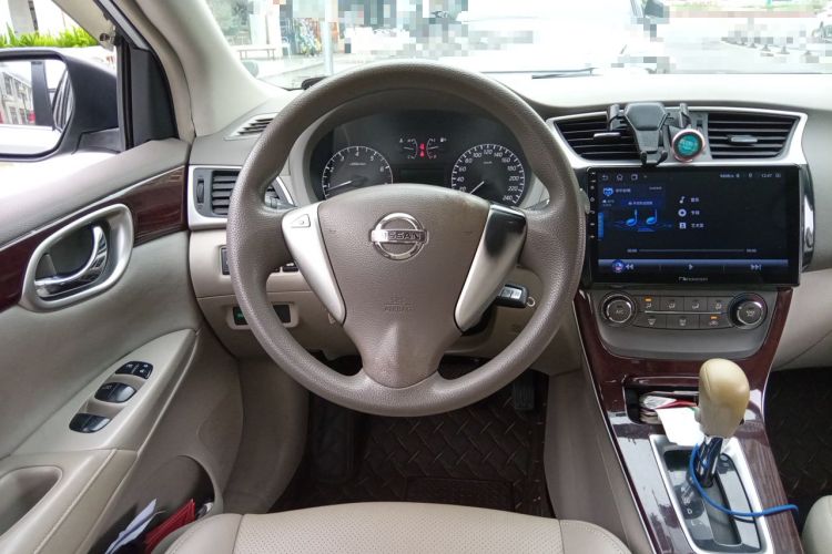 Used Nissan Sylphy 2012 1.6XE CVT Comfort Edition Steering Wheel