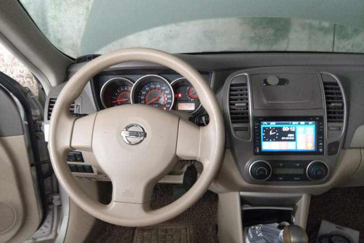 Used Nissan Sylphy 2012 Classic 1.6XE Manual Comfort Edition Steering Wheel