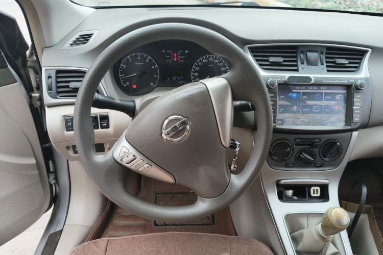 Used Nissan Sylphy 2012 1.8XL Manual Luxury Edition Steering Wheel