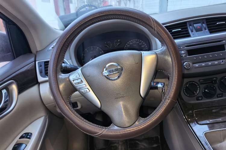 Used Nissan Sylphy 2012 1.6 XL Manual Luxury Edition Steering Wheel