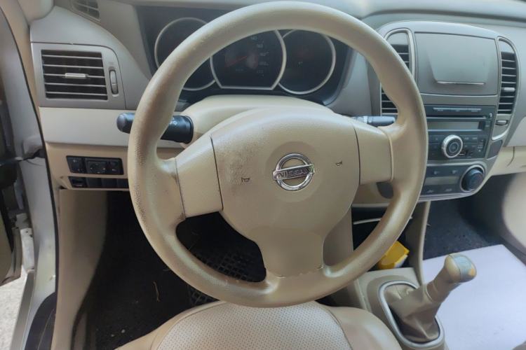 Used Nissan Sylphy 2012 Classic 1.6XE Manual Comfort Edition Steering Wheel