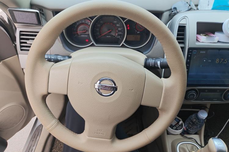 Used Nissan Sylphy 2012 Classic 1.6XE Manual Comfort Edition Steering Wheel