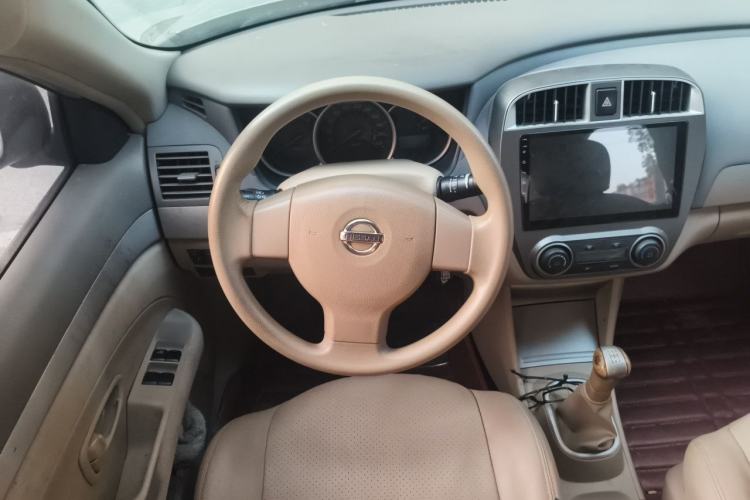 Used Nissan Sylphy 2012 Classic 1.6XE Manual Comfort Edition Steering Wheel