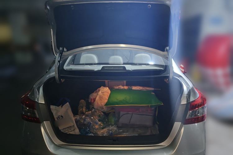 Used Nissan Sylphy 2012 1.6 XL Manual Luxury Edition Trunk