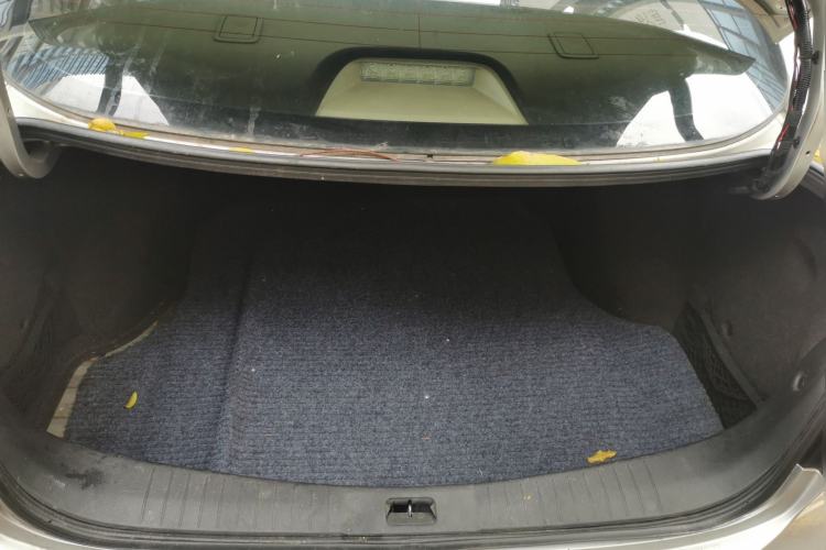 Used Nissan Sylphy 2012 Classic 1.6XE Manual Comfort Edition Trunk