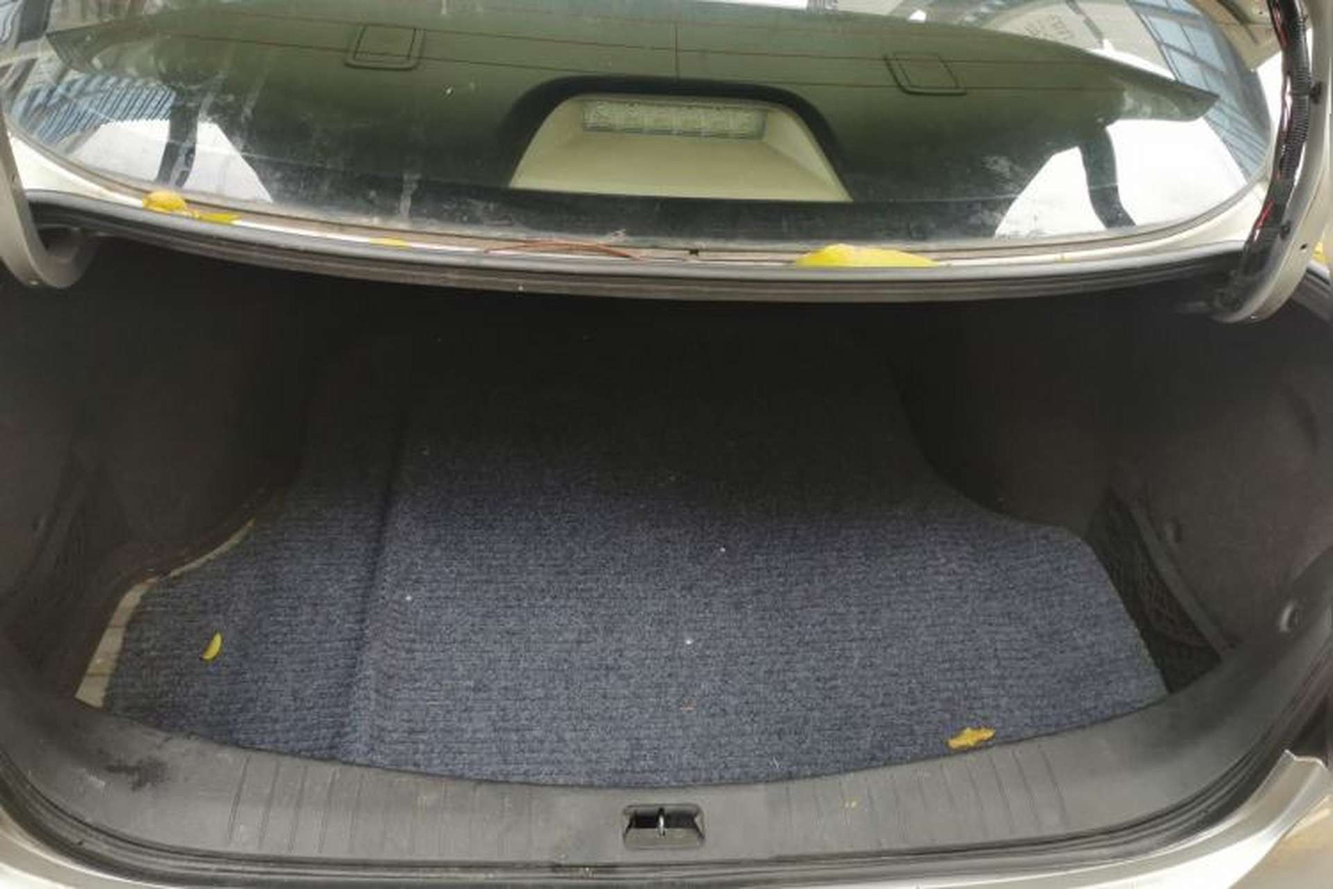 Used Nissan Sylphy 2012 Classic 1.6XE Manual Comfort Edition Trunk