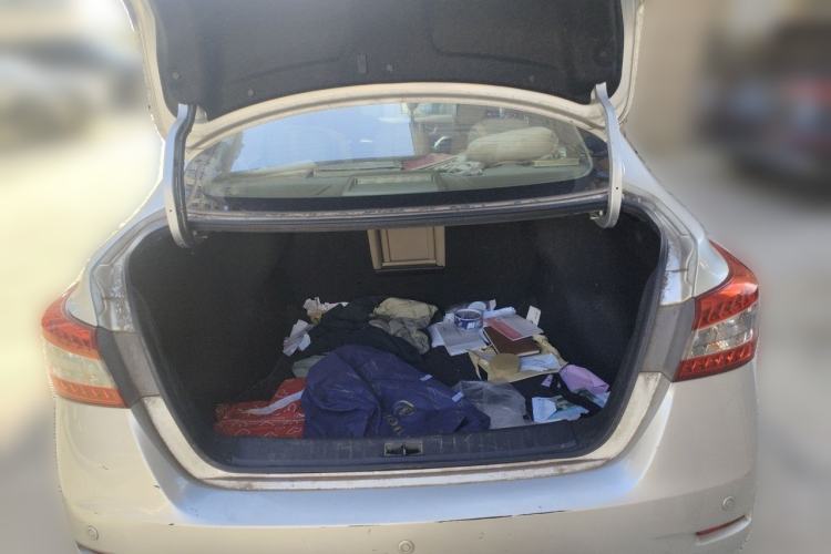 Used Nissan Sylphy 2012 1.6 XL Manual Luxury Edition Trunk