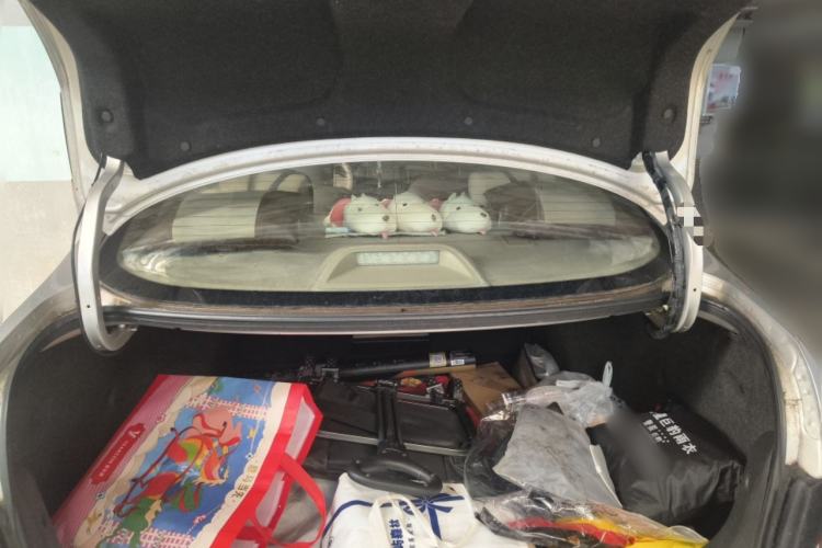 Used Nissan Sylphy 2012 Classic 1.6XE Manual Comfort Edition Trunk