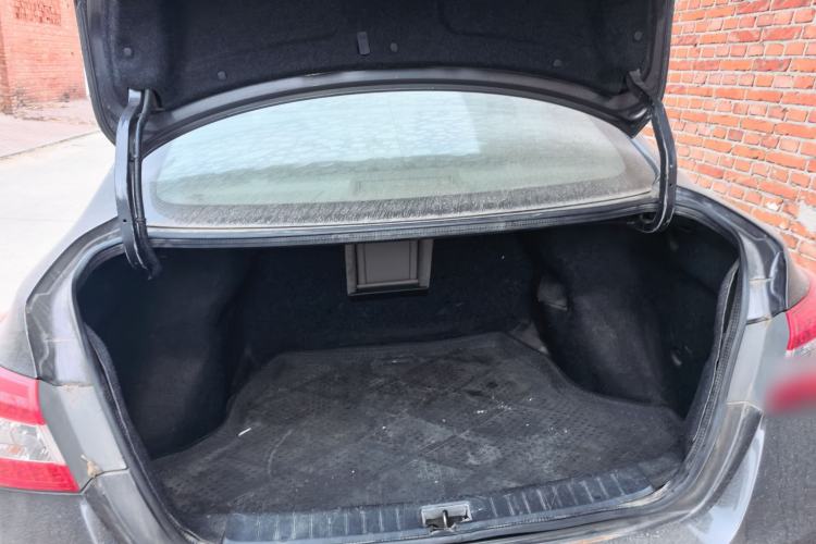 Used Nissan Sylphy 2012 1.6 XL Manual Luxury Edition Trunk