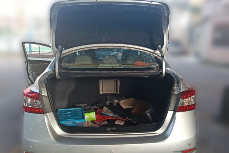 Used Nissan Sylphy 2012 1.8XL CVT Luxury Edition Trunk