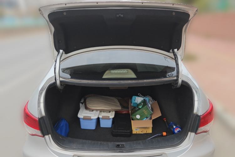 Used Nissan Sylphy 2012 Classic 1.6XE Manual Comfort Edition Trunk