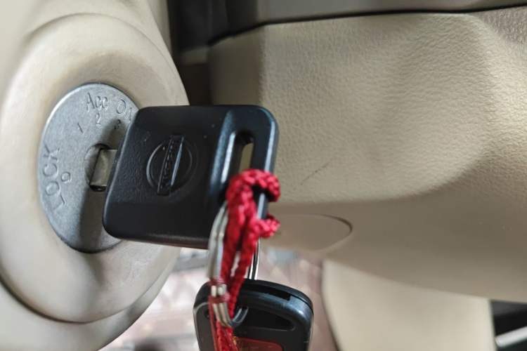 Used Nissan Sylphy 2012 Classic 1.6XE Automatic Comfort Edition Vehicle Key