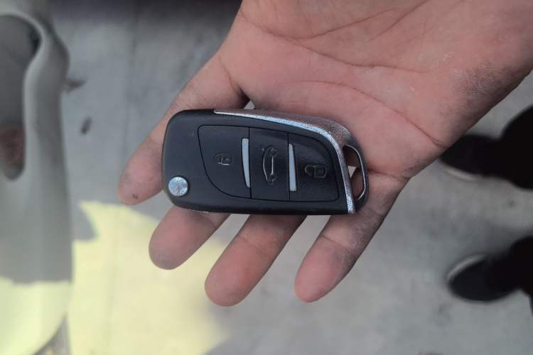 Used Nissan Sylphy 2012 1.6 XL CVT Luxury Edition Vehicle Key