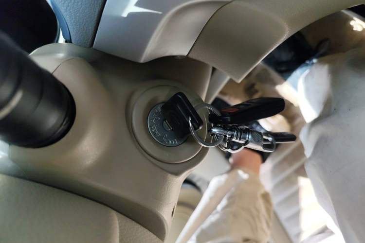 Used Nissan Sylphy 2012 1.6XE Manual Comfort Edition Vehicle Key