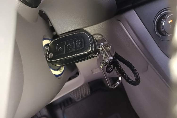 Used Nissan Sylphy 2012 1.6XE CVT Comfort Edition Vehicle Key