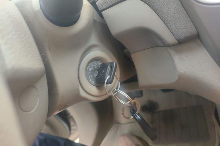 Used Nissan Sylphy 2012 Classic 1.6XE Manual Comfort Edition Vehicle Key