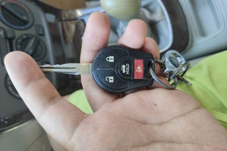 Used Nissan Sylphy 2012 1.6 XL Manual Luxury Edition Vehicle Key